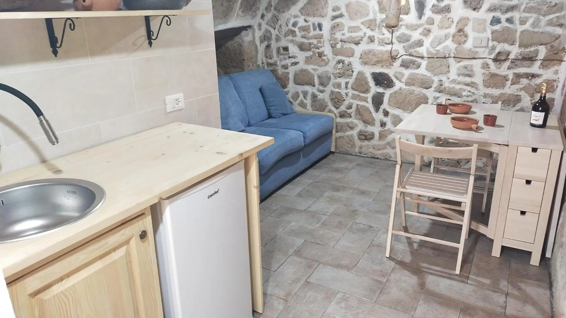 Palauet Cosy Old Town Apartment In Alghero For 1 Person Itálie