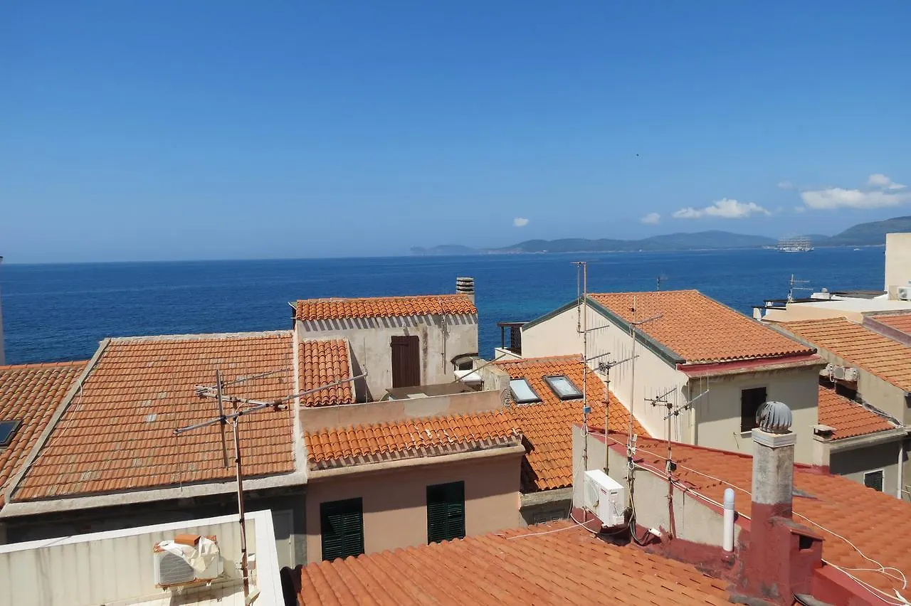 Palauet Cosy Old Town Apartment In Alghero For 1 Person Itálie